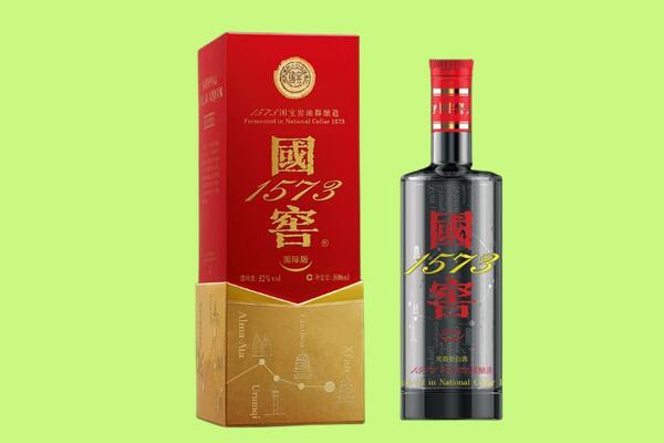宜昌兴山县回收国窖1573.jpg